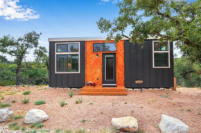 Harrod's Hill Country Hideaway - The Armadillo